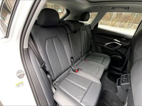 Certified 2025 Audi Q5 Premium Plus w/ Premium Plus image 27