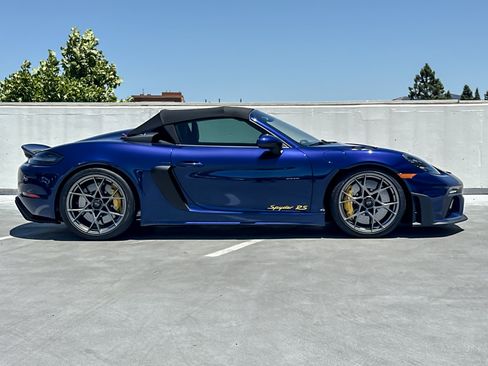 Used 2024 Porsche 718 Boxster Spyder RS RWD image 9
