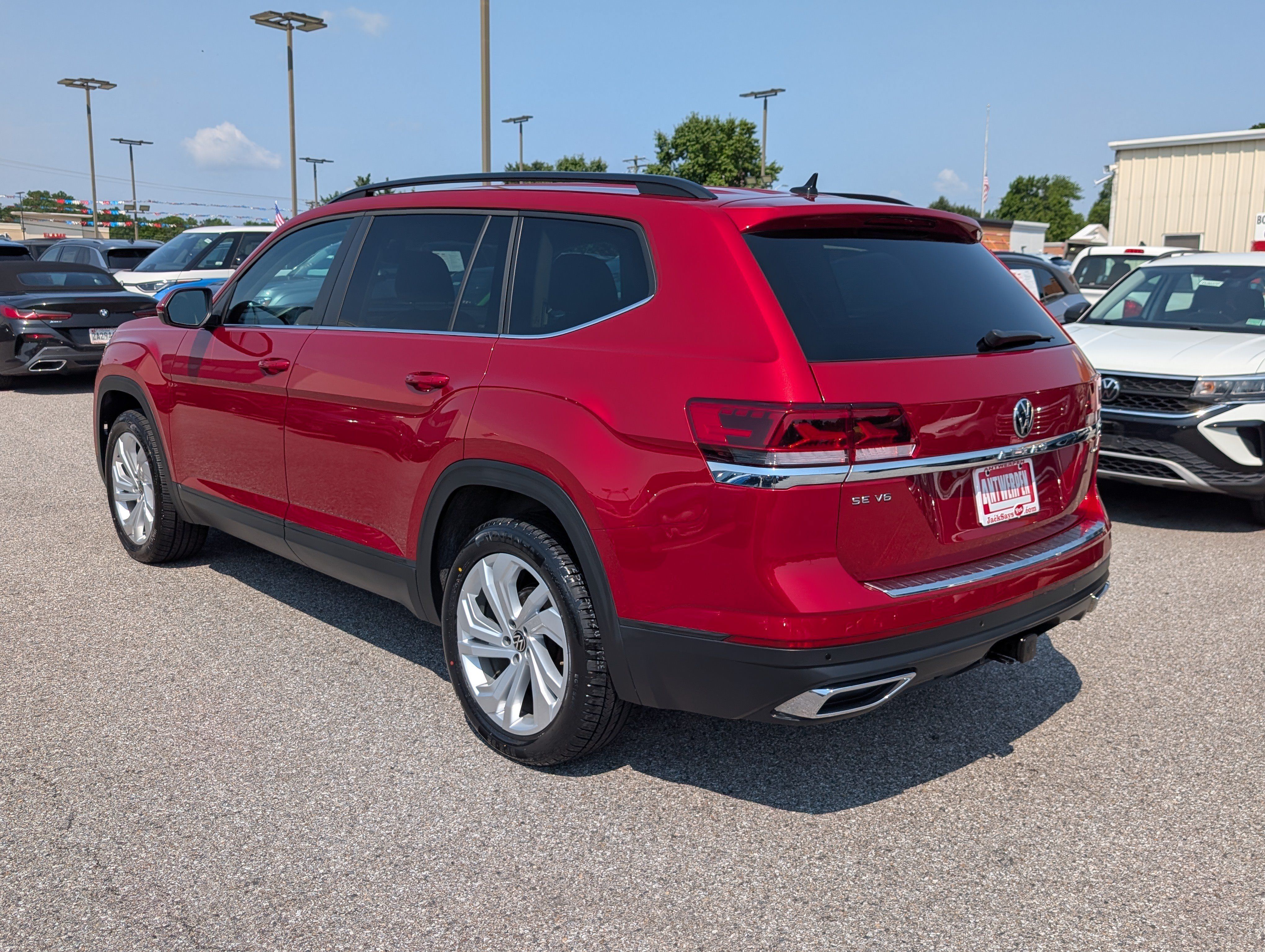 Used 2023 Volkswagen Atlas SE AWD/4WD image 5