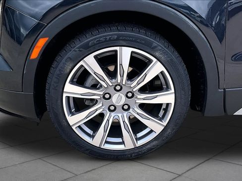 Used 2023 Cadillac XT4 Premium Luxury FWD image 10