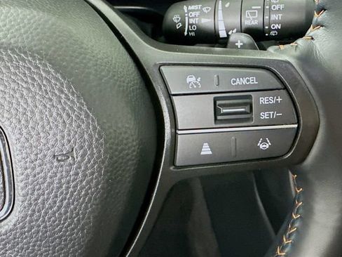 Used 2025 Honda CR-V Sport-L image 11