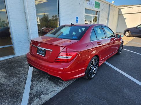 Used 2013 Mercedes-Benz C 250 Sedan image 5