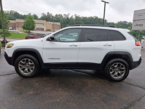 Used 2022 Jeep Cherokee Trailhawk w/ Trailer Tow Group AWD/4WD image 7
