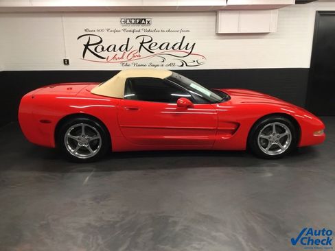 Used 1999 Chevrolet Corvette Convertible image 12