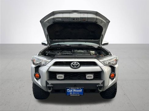 Used 2019 Toyota 4Runner TRD Off-Road image 4