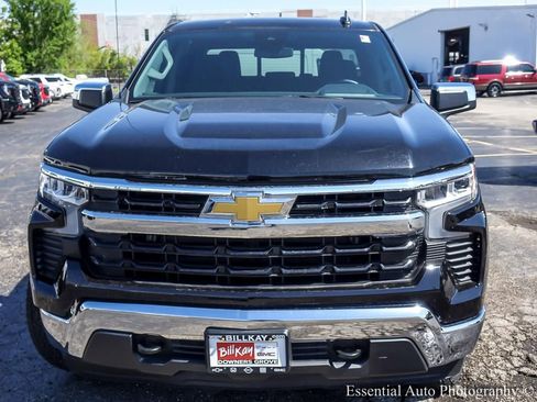 Used 2024 Chevrolet Silverado 1500 LT AWD/4WD image 6
