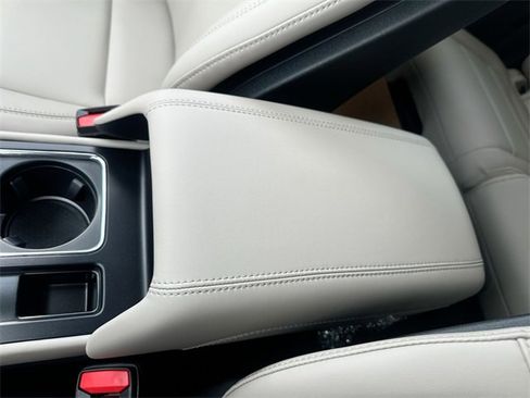 New 2026 Lincoln Corsair Premiere image 21