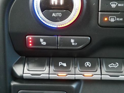 Used 2021 GMC Sierra 1500 Elevation w/ Driver Alert Package I image 17