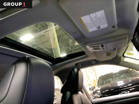 Certified 2024 Toyota Highlander XLE AWD/4WD image 14