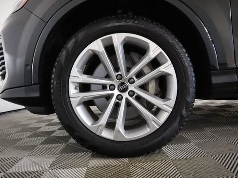 Certified 2025 Audi Q7 2.0T Premium image 30