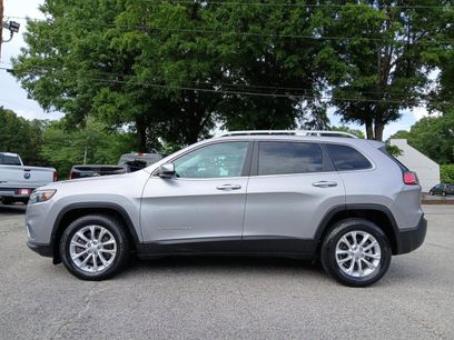 Used 2019 Jeep Cherokee Latitude w/ Popular Appearance Group