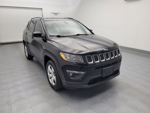 Used 2020 Jeep Compass Latitude w/ Popular Equipment Group AWD/4WD image 13