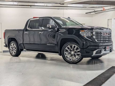 Used 2023 GMC Sierra 1500 Denali w/ Denali Reserve Package AWD/4WD image 2