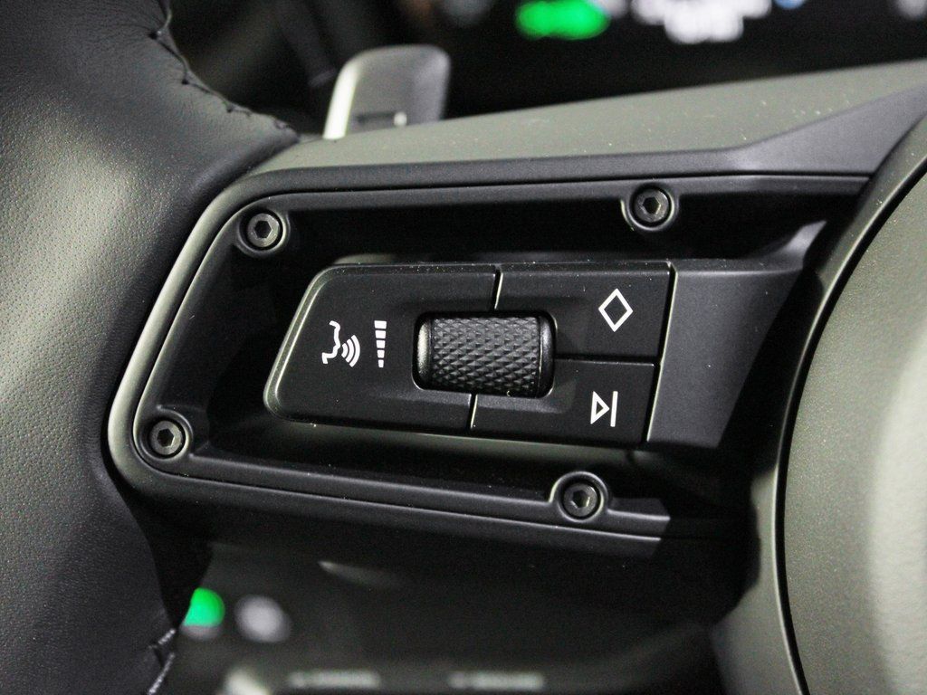 Certified 2026 Porsche Cayenne E-Hybrid Coupe AWD/4WD image 25