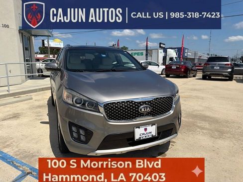 Used 2017 Kia Sorento SX FWD image 4