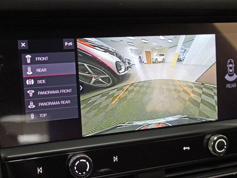 Used 2026 Porsche Macan image 18