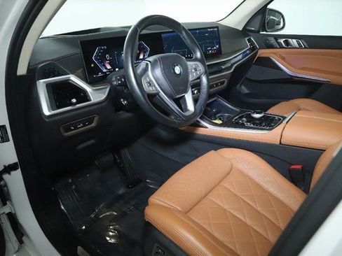 Certified 2024 BMW X7 xDrive40i w/ Executive Package AWD/4WD image 21