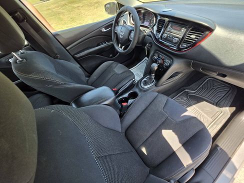 Used 2016 Dodge Dart SXT FWD image 4