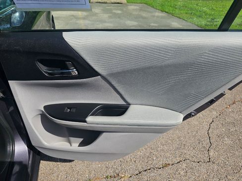 Used 2014 Honda Accord LX image 17