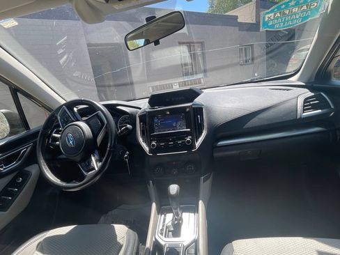 Used 2019 Subaru Forester Premium AWD/4WD image 17
