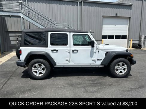 Used 2022 Jeep Wrangler Unlimited Sport AWD/4WD image 2