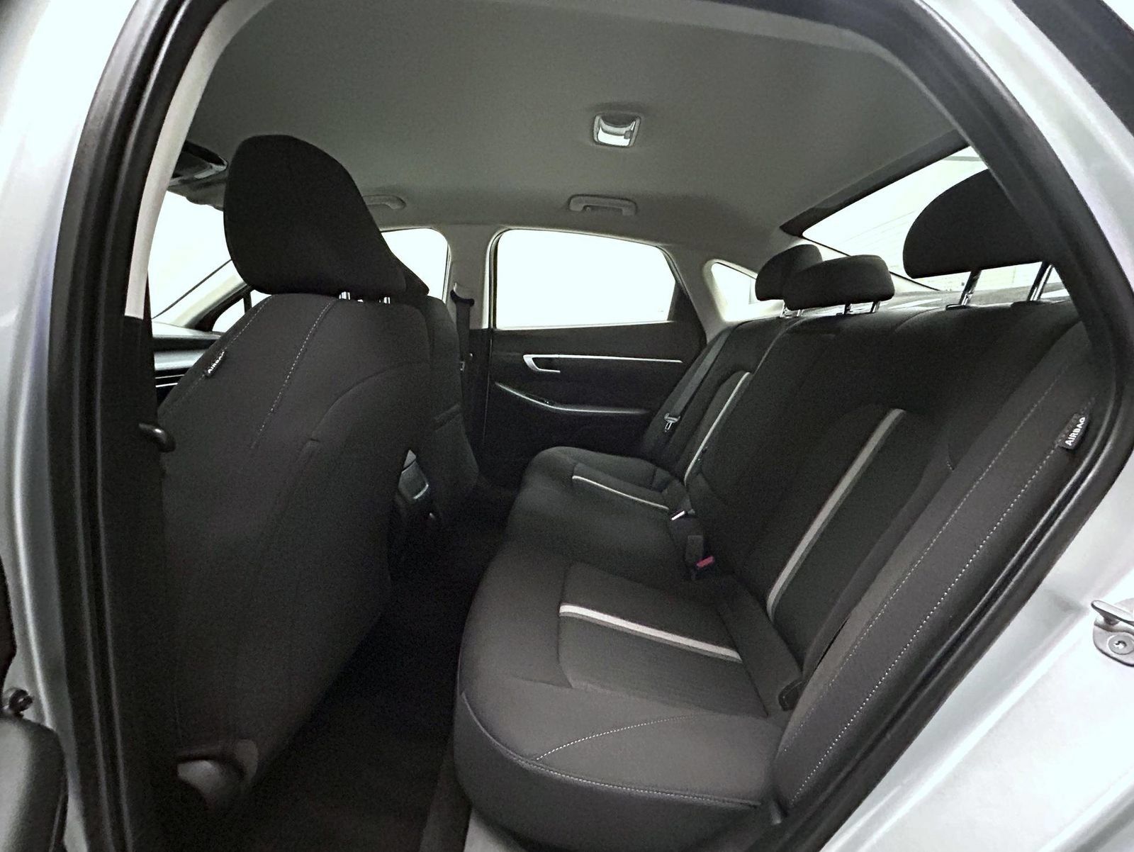 Used 2025 Hyundai Sonata SEL FWD image 19