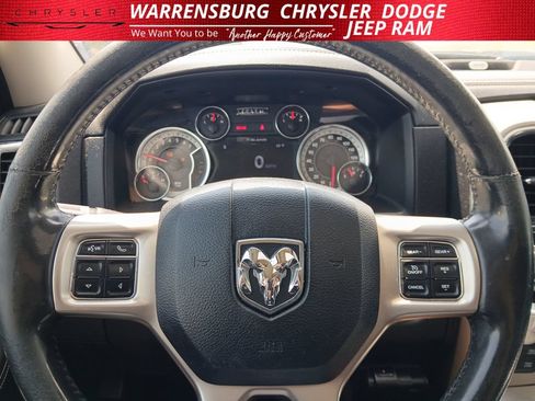 Used 2016 RAM 1500 Laramie w/ Convenience Group AWD/4WD image 17