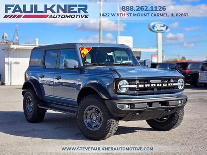 New 2025 Ford Bronco Outer Banks w/ Sasquatch Package