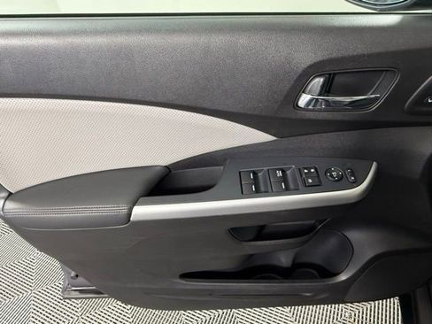 Used 2016 Honda CR-V Touring image 14