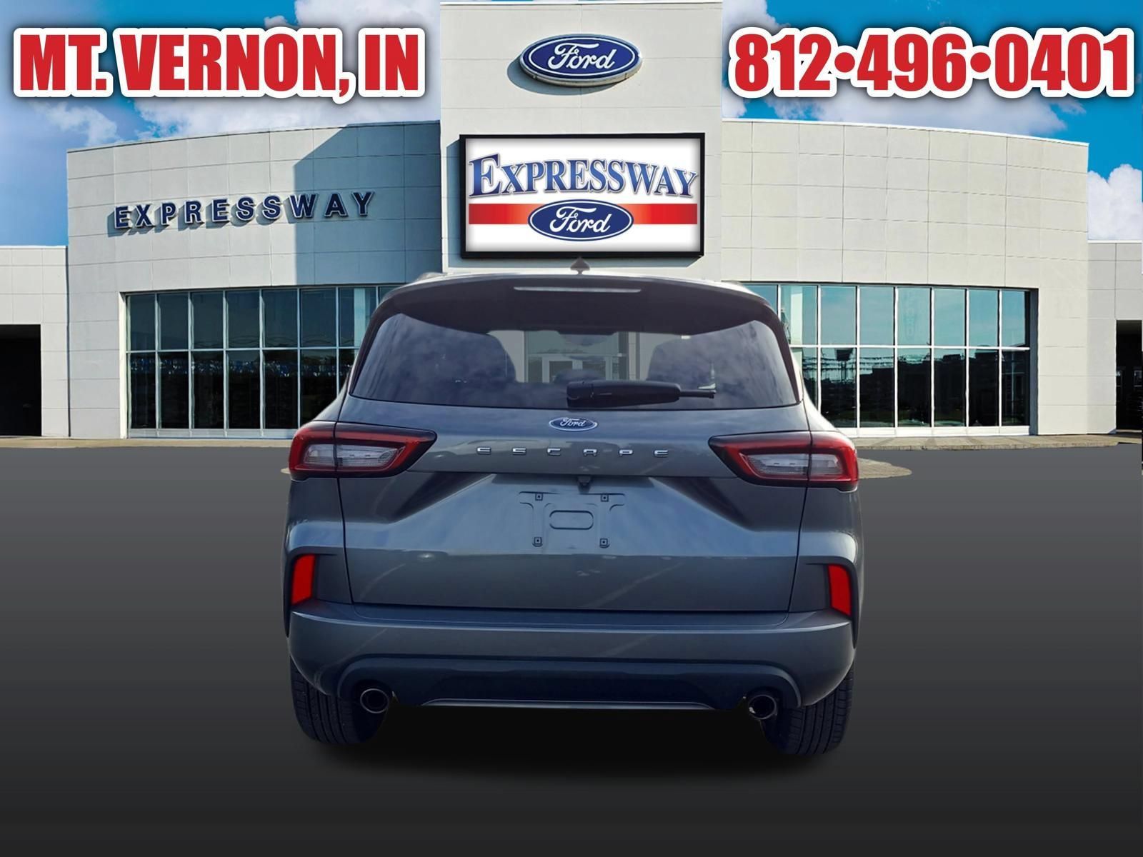 Used 2024 Ford Escape ST-Line w/ Cold Weather Package FWD image 8