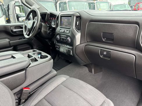 Used 2024 Chevrolet Silverado 2500 Custom w/ Custom Value Package AWD/4WD image 20