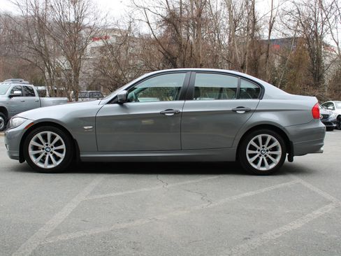 Used 2011 BMW 328i xDrive Sedan w/ Premium Pkg image 26