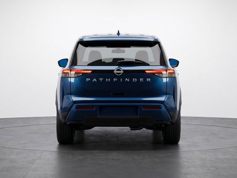 Used 2025 Nissan Pathfinder SV image 7