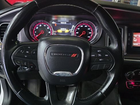 Used 2016 Dodge Charger SE w/ Sport Appearance Group image 14