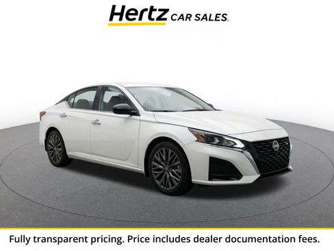 Used 2025 Nissan Altima 2.5 SV FWD image 1