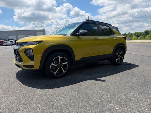 Used 2023 Chevrolet TrailBlazer RS w/ Sun and Liftgate Package AWD/4WD image 7