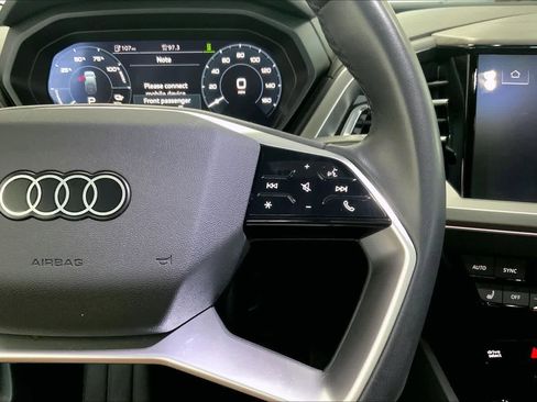 Used 2023 Audi Q4 e-tron Premium w/ Convenience Package image 23