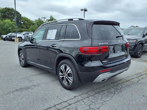 Used 2024 Mercedes-Benz GLB 250 4MATIC image 7