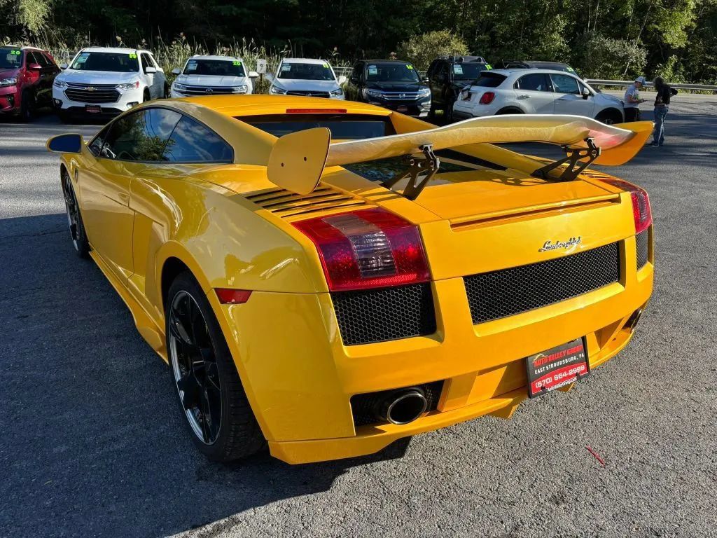 Used 2004 Lamborghini Gallardo AWD/4WD image 6