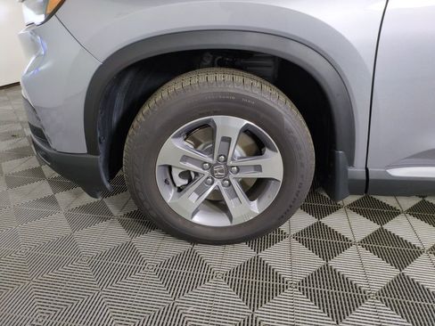 Certified 2025 Honda Pilot EX-L image 29