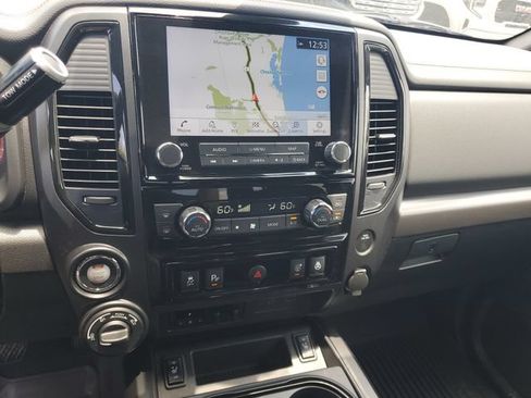 Used 2023 Nissan Titan PRO-4X w/ Pro-4x Convenience Package AWD/4WD image 15