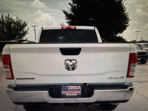 Used 2024 RAM 2500 Big Horn w/ Off Road Package AWD/4WD image 4