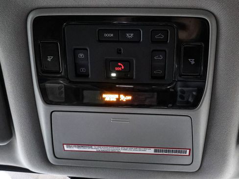 Used 2024 Toyota Grand Highlander Limited image 33