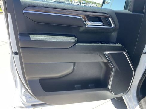 Used 2023 Chevrolet Silverado 1500 LT AWD/4WD image 21