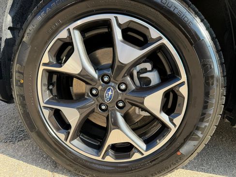 Used 2020 Subaru Crosstrek 2.0i Premium AWD/4WD image 34