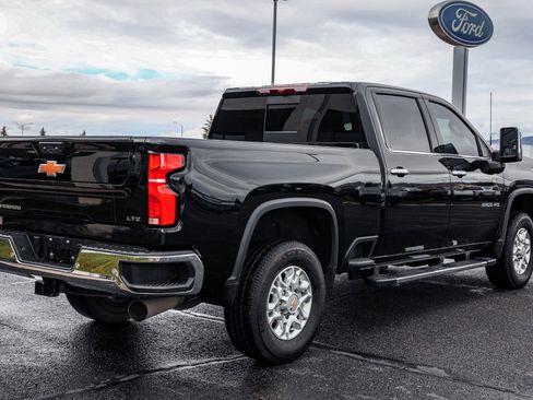 Used 2024 Chevrolet Silverado 3500 LTZ w/ LTZ Plus Package image 4