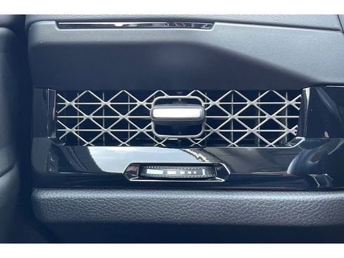 Certified 2025 Honda Accord Touring image 28