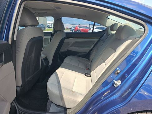 Used 2018 Hyundai Elantra Value Edition FWD image 12