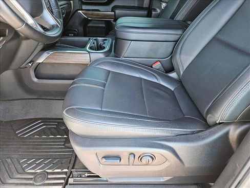 Used 2023 Chevrolet Silverado 2500 High Country w/ Z71 Off-Road Package image 15