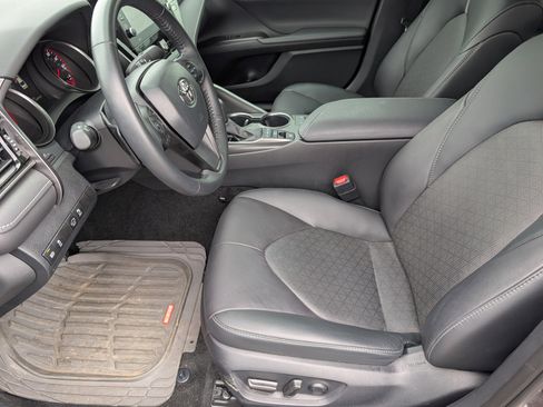 Used 2024 Toyota Camry XSE FWD image 6